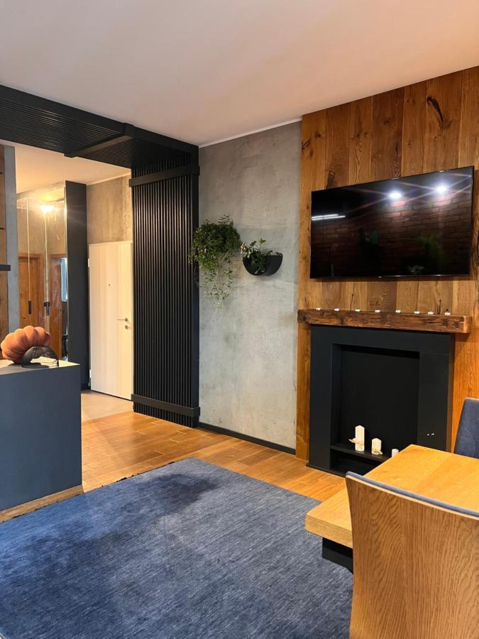 바르샤바 Lake Park Apartament With Free Parking Airport Netflix 아파트 외부 사진