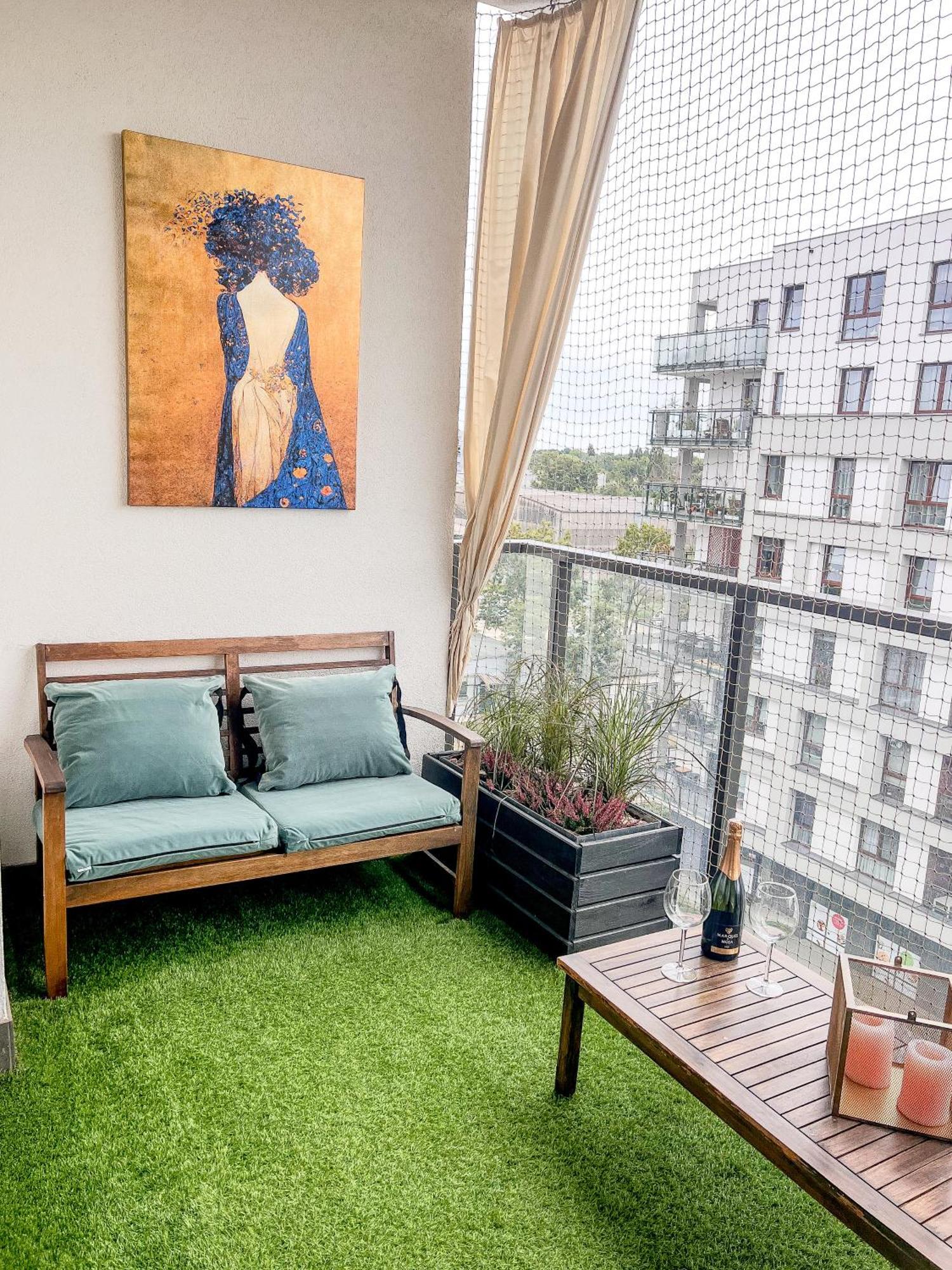 바르샤바 Lake Park Apartament With Free Parking Airport Netflix 아파트 외부 사진